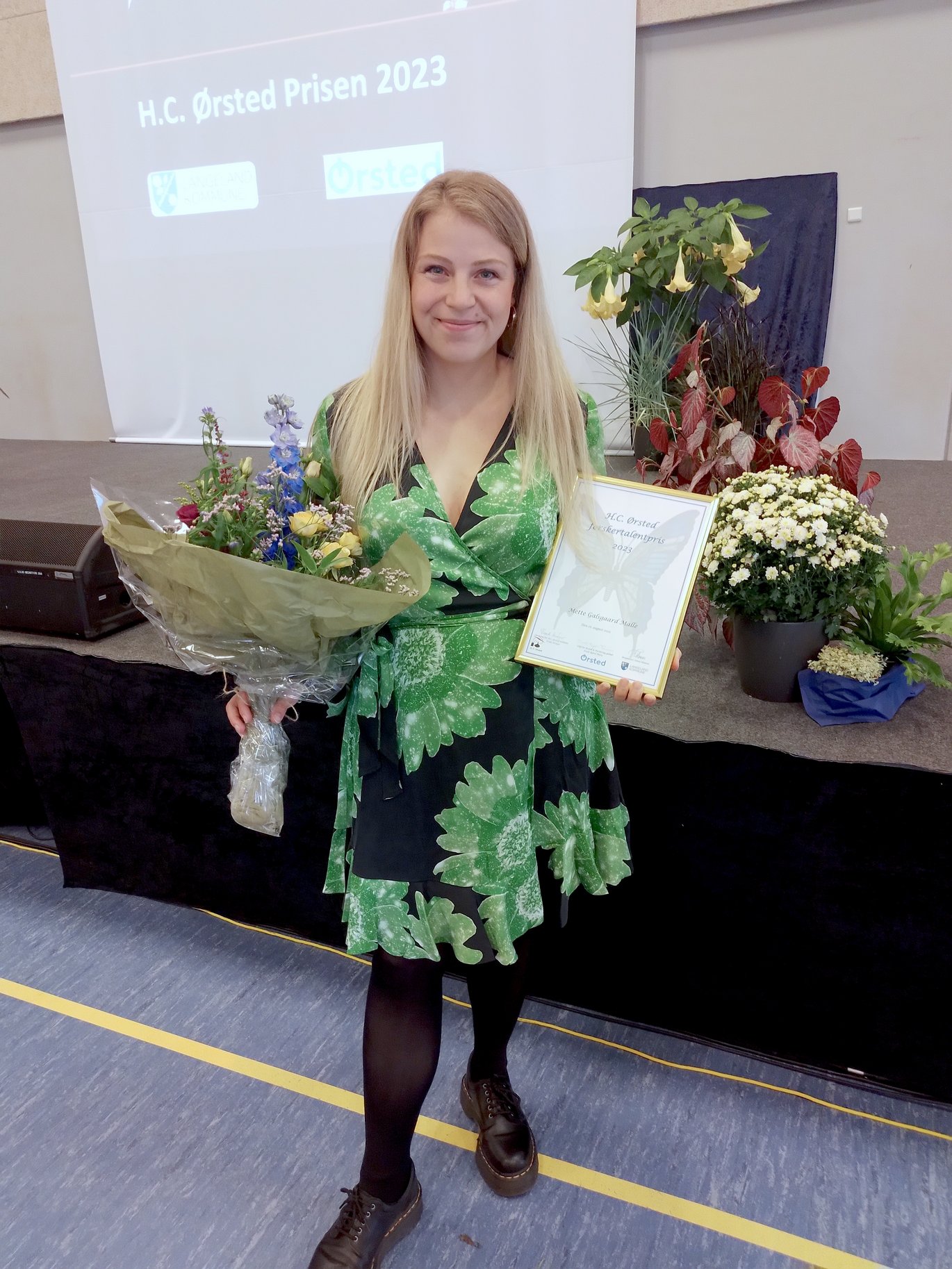 On 16 August 2023 iNANO postdoc Mette Galsgaard Malle received one of this year's H.C. Ørsted research talent prize.